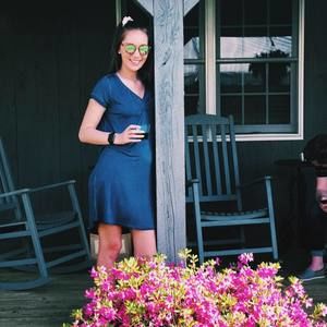 Meet your Posher, Caitlin